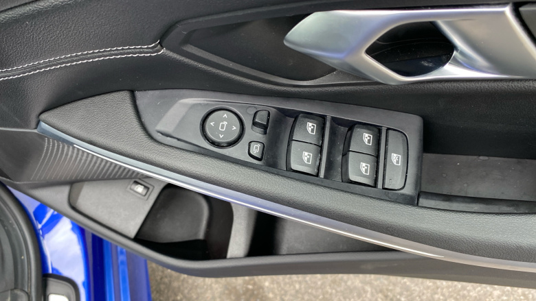 BMW 3 Series 330e M Sport 4dr Step Auto [Pro Pack] Saloon